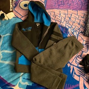 Boys polo sweat suit size 6 like new